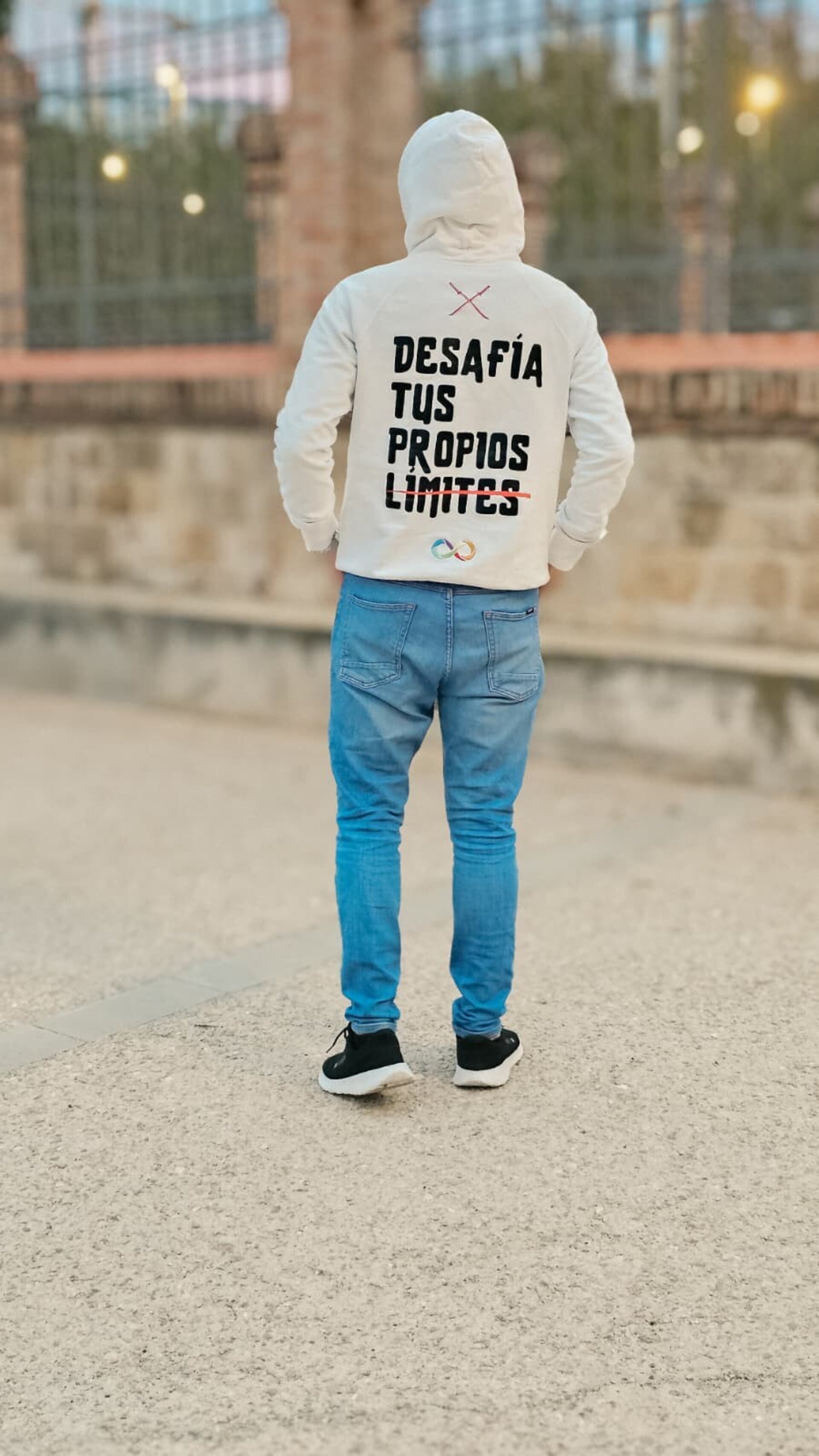 Sudadera AURTISTA (bolsillo canguro) - 3